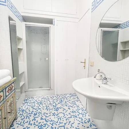 Elegante Blanc - Nomentano Apartman